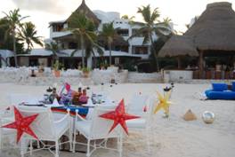 dinneronbeach.JPG